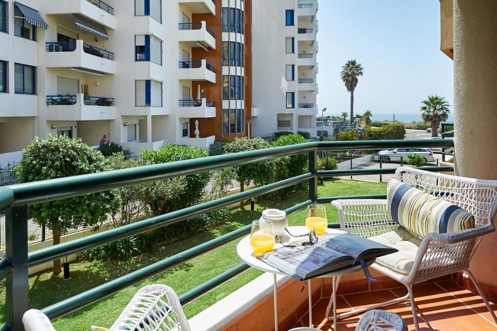 Oceanario 2 Bedroom Apartment - Sea View And Pool Cascais Exterior photo